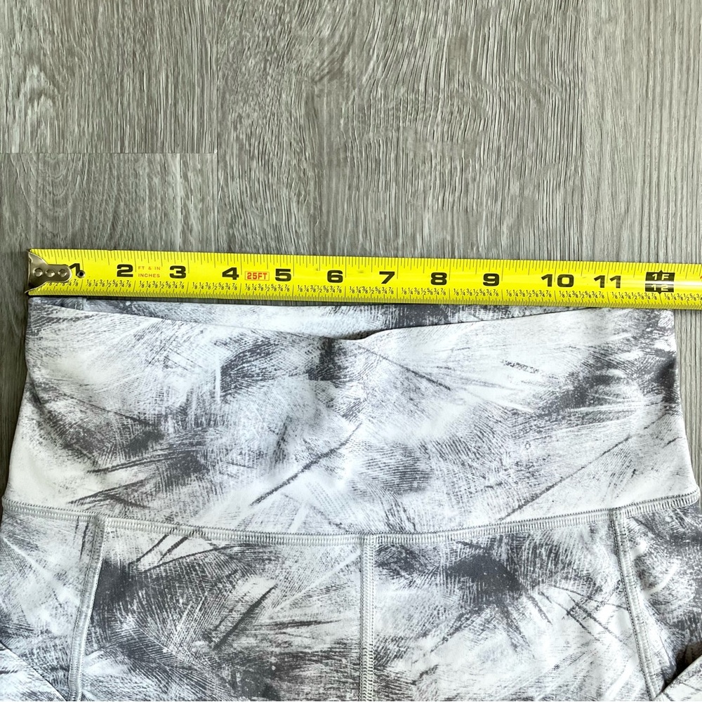 Lululemon Pace Perfect Crop Leggings Women's Size 6 Gray Activewear Pockets - Picture 11 of 15